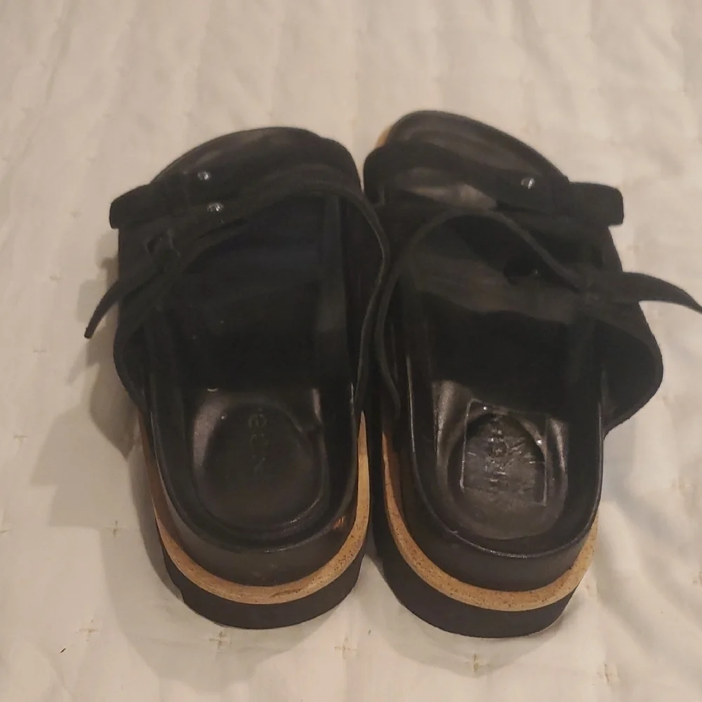 Vince Cypress Suede Black Sandals (27)